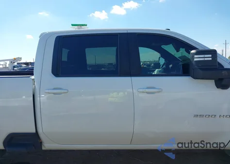 2021 Chevrolet Silverado 2500Hd 4Wd Standard Bed Lt z USA, uszkodzony, nr VIN 1GC1YNE78MF316376